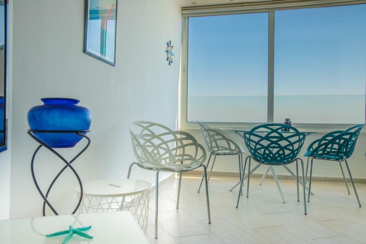 Luxury Penthouse 1Br-Seafront-Seasonal Pool-Central Larnaca Esterno foto